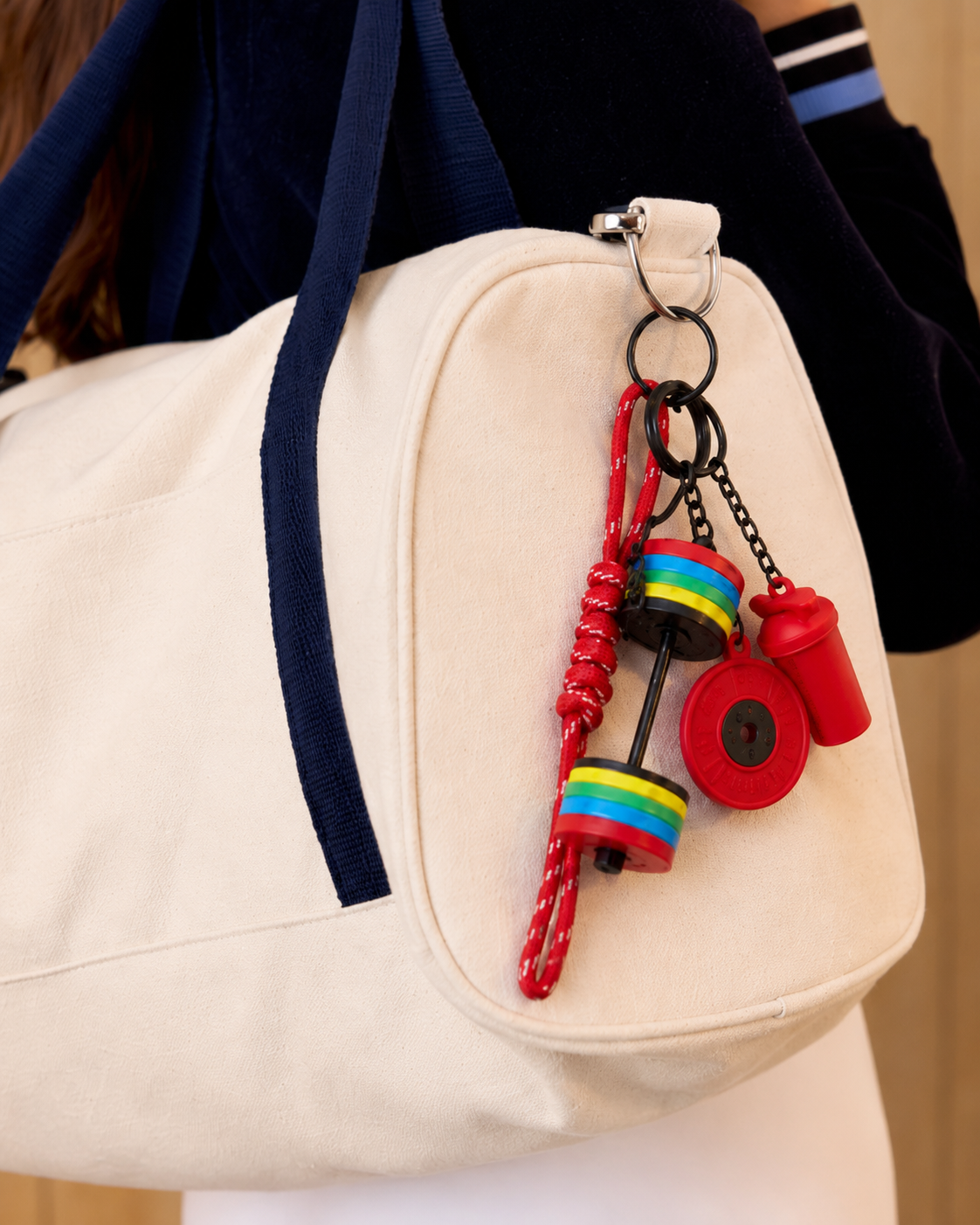 Bag Charm Fitness em uso com bolsa - Charmme Brasil