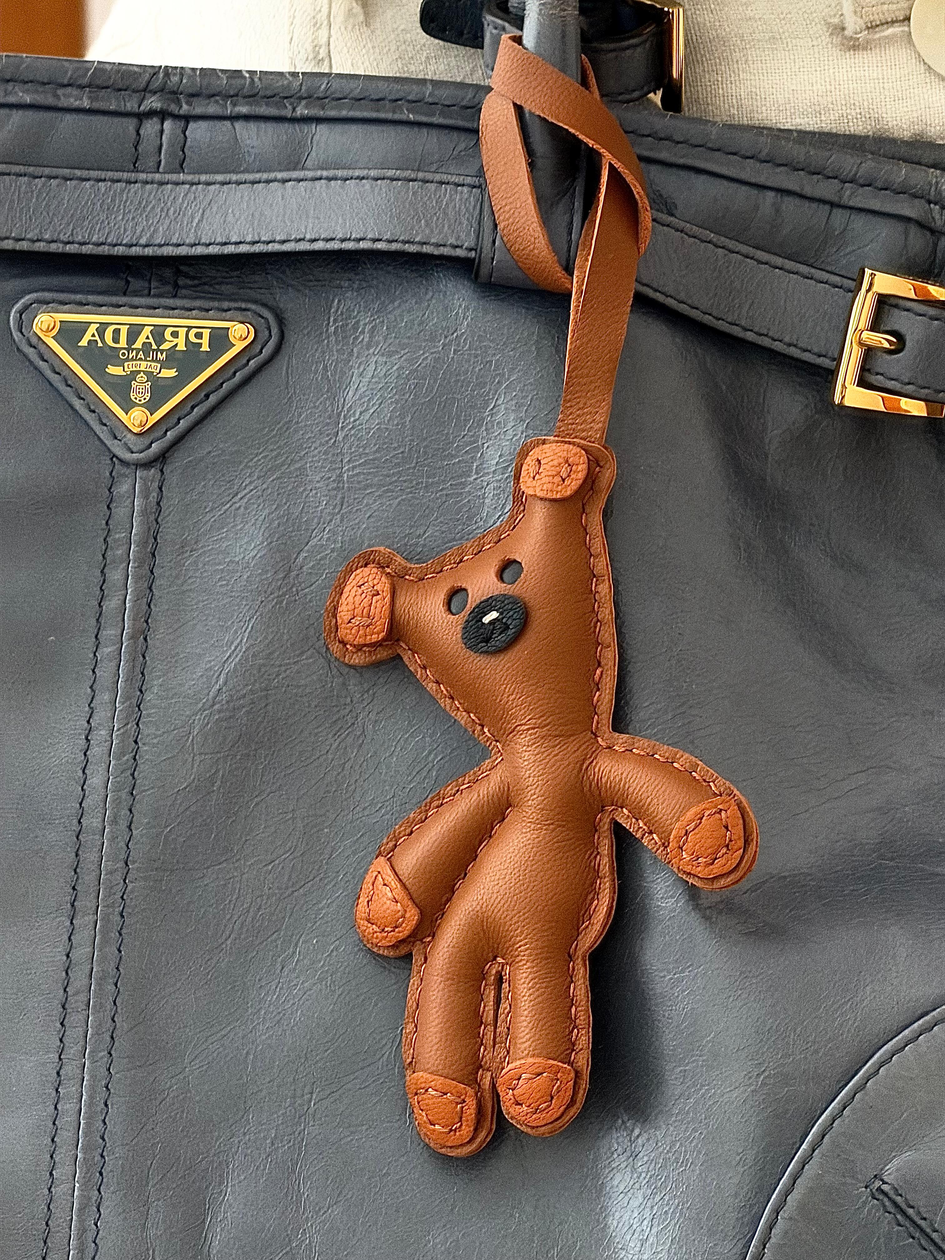 Chaveiro para bolsa em formato de ursinho teddy