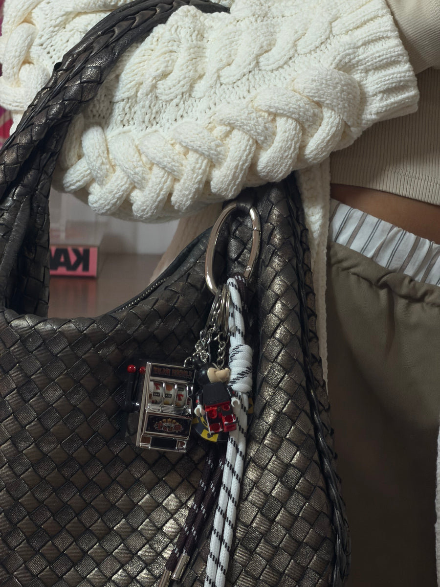 Bag Charm Mouse em detalhe para bolsa - Charmme Brasil