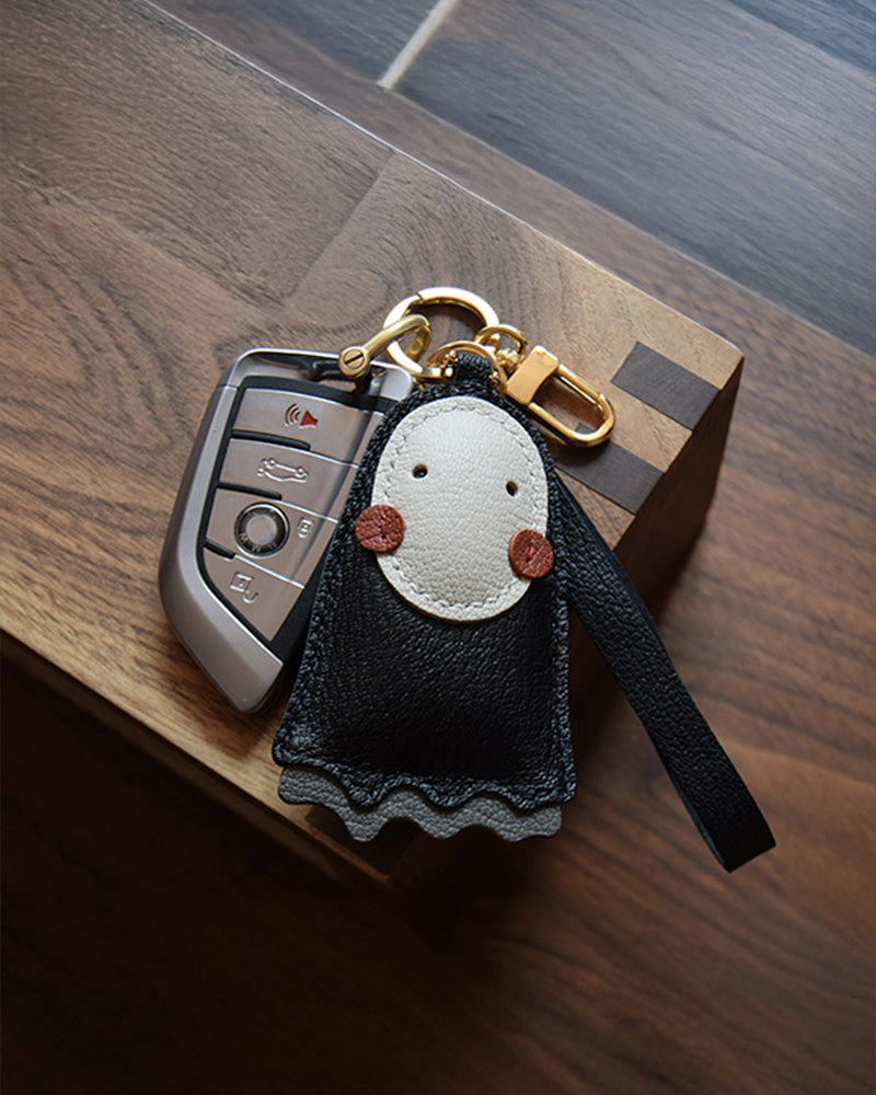 Bag Charm Fantasma No-Face em detalhe para bolsa - Charmme Brasil