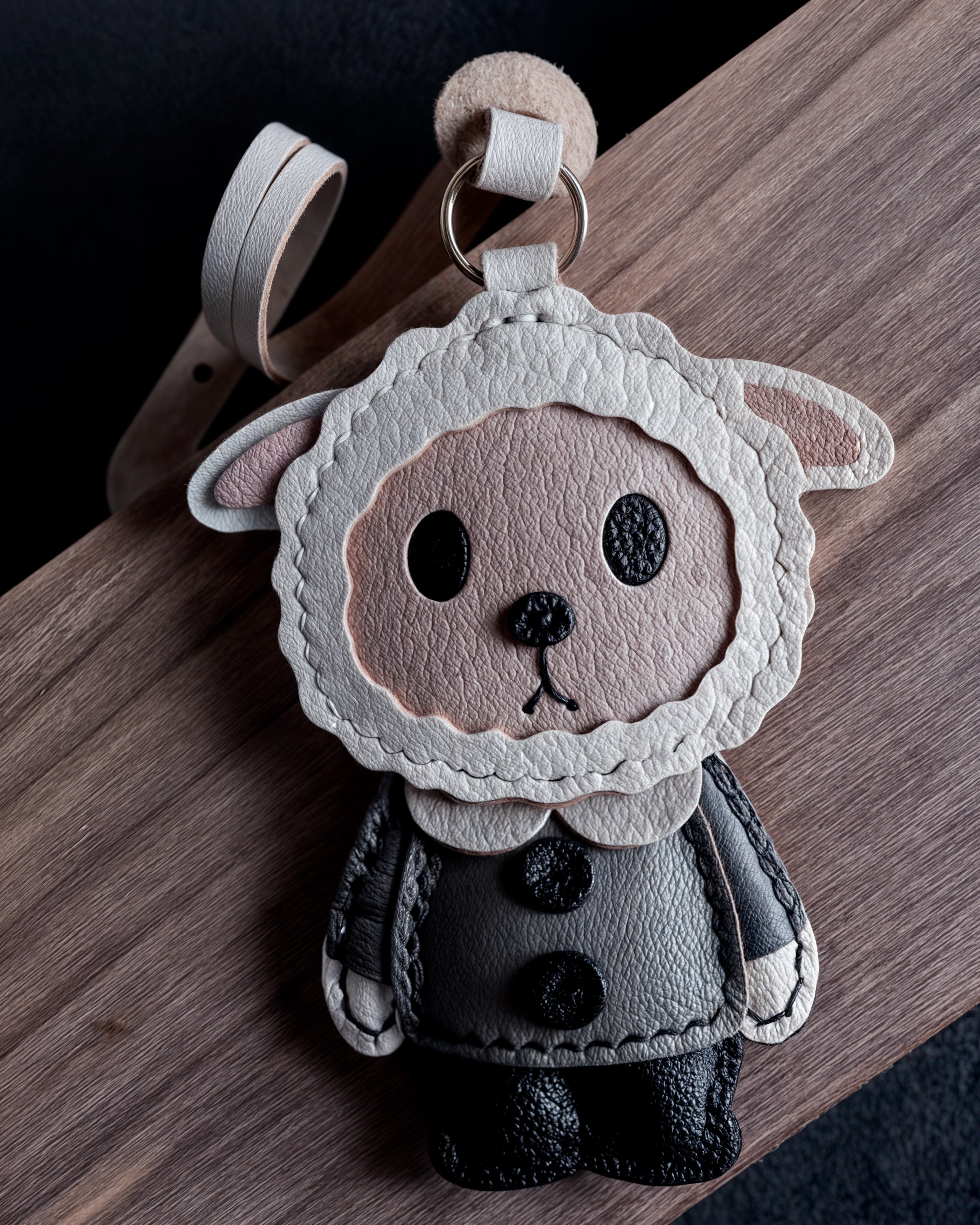 Bag Charm Ovelha Elegante