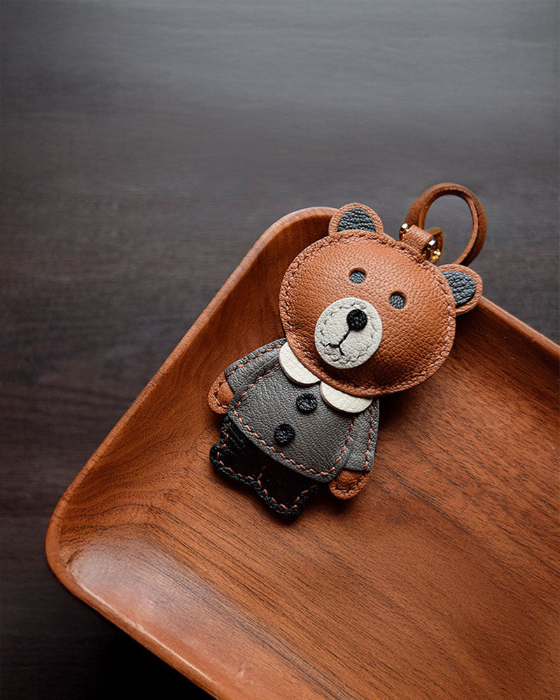 Bag Charm Urso Elegante em detalhe para bolsa - Charmme Brasil